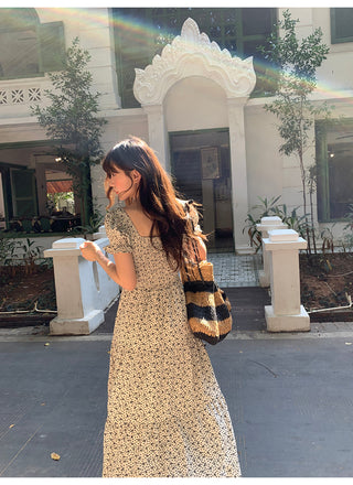 Puff sleeve floral dress