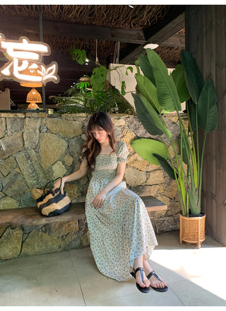 Puff sleeve floral dress