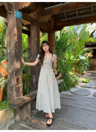 Puff sleeve floral dress