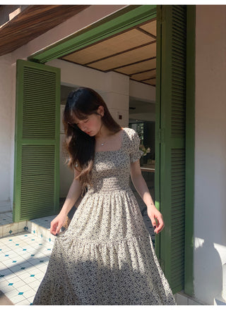 Puff sleeve floral dress