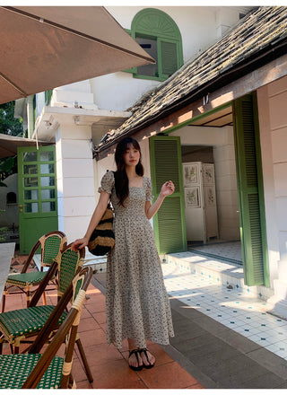 Puff sleeve floral dress