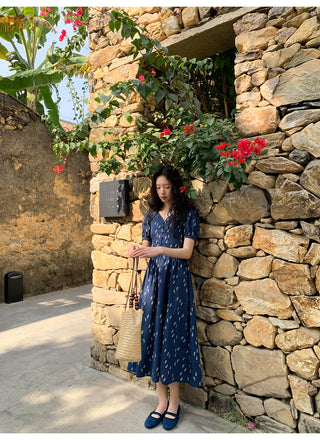 Puff V-neck dress