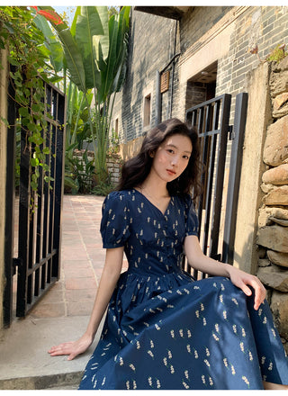 Puff V-neck dress