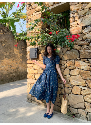 Puff V-neck dress