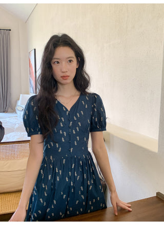 Puff V-neck dress