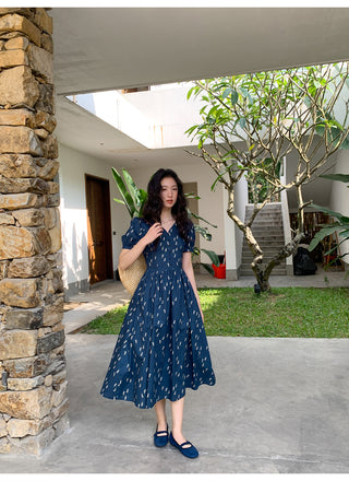 Puff V-neck dress