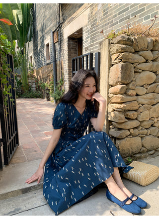 Puff V-neck dress