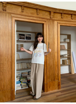 Pleated wide-leg pants