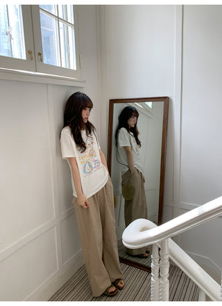Pleated wide-leg pants