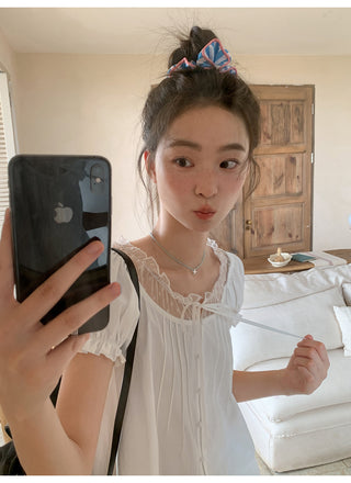 polka dot shirt