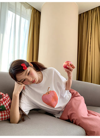 apple print tee