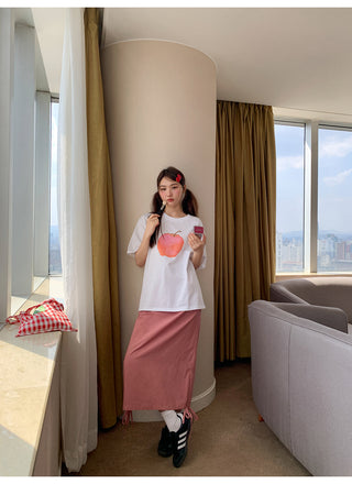 apple print tee