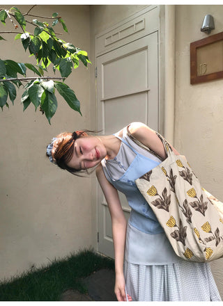 contrast halter vest