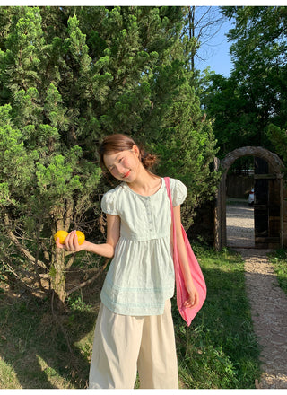 doll neck shirt