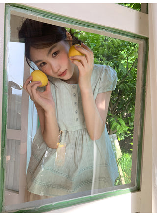doll neck shirt
