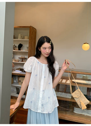 embroidered round neck