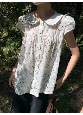 polka dot collar