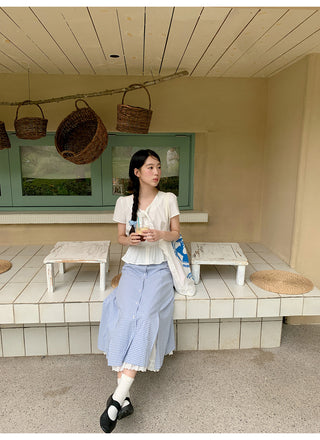 bow white shirt