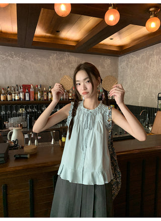 sleeveless casual shirt