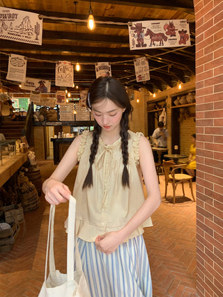 sleeveless casual shirt