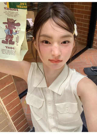 pocket sleeveless top