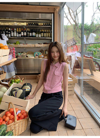 pocket sleeveless top