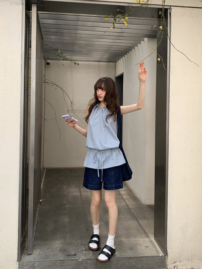 dark denim shorts 01