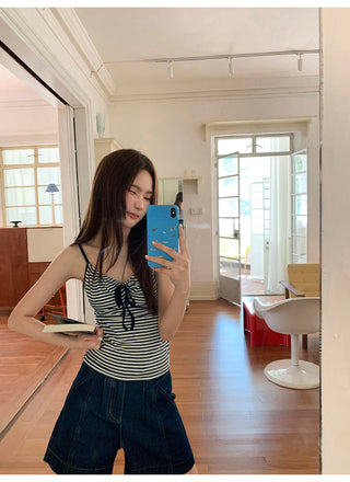 dark denim shorts 01