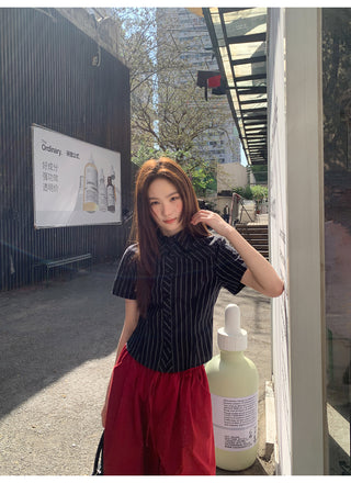 elastic waist shorts