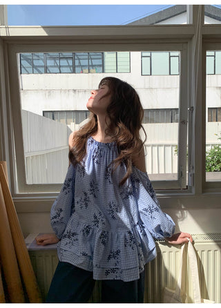 off-shoulder ruffle
