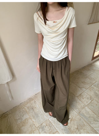loose drooping pants
