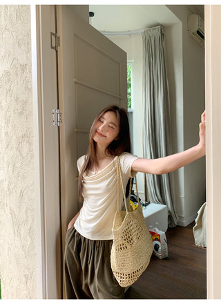 loose drooping pants