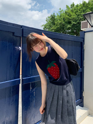 strawberry knit Top