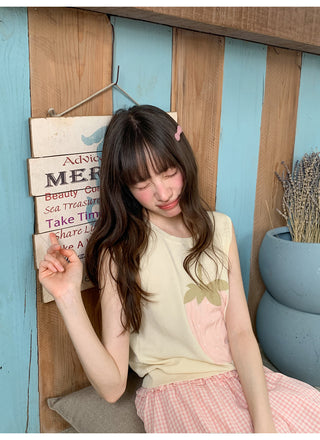 strawberry knit Top