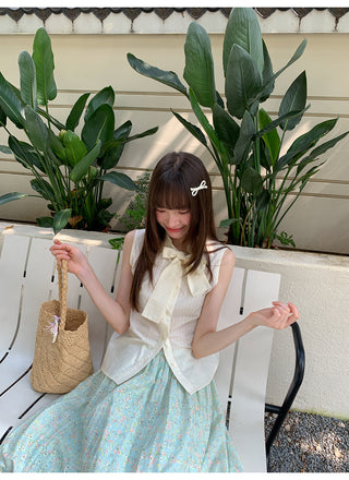 bow sleeveless blouse