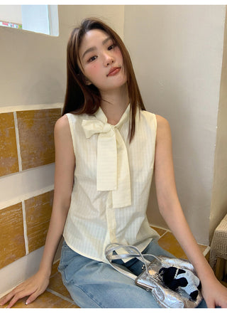 bow sleeveless blouse
