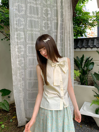 bow sleeveless blouse
