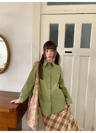 embroidered lapel shirt
