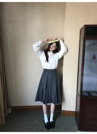 embroidered lapel shirt