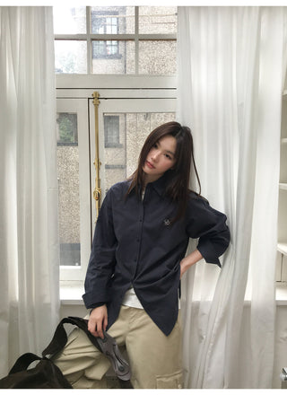 embroidered lapel shirt