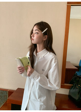 embroidered lapel shirt