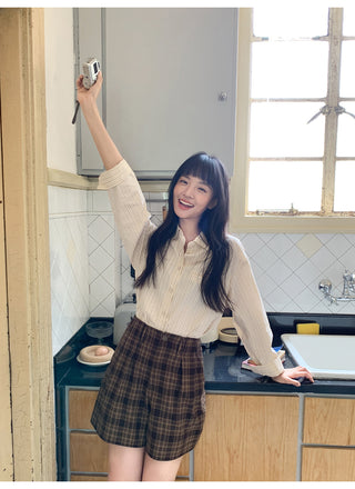 letter striped shirt