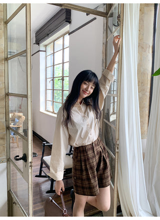letter striped shirt