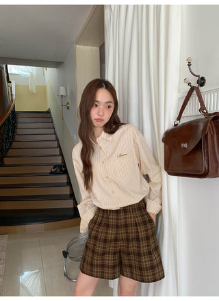 letter striped shirt