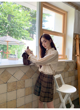 letter striped shirt