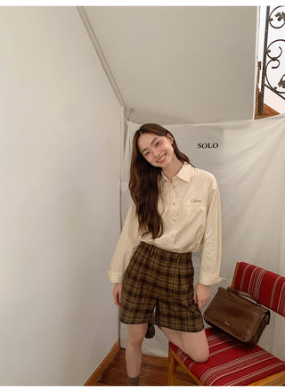 letter striped shirt