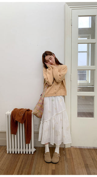 embroidered split skirt
