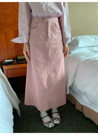 curved pocket skirt