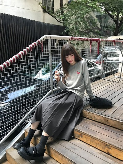 gradient pleated skirt