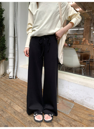 strap sweatpants